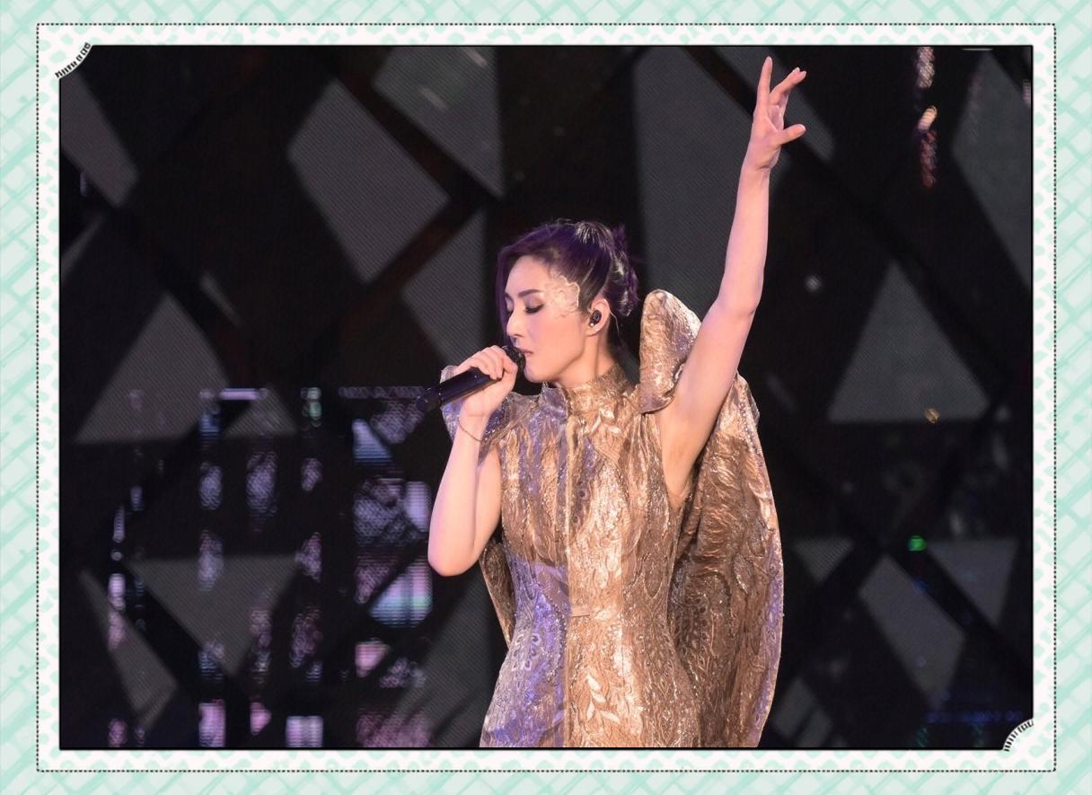 大坂直美重返赛场，锐不可当首场状态出色，切尔西观众沸腾！