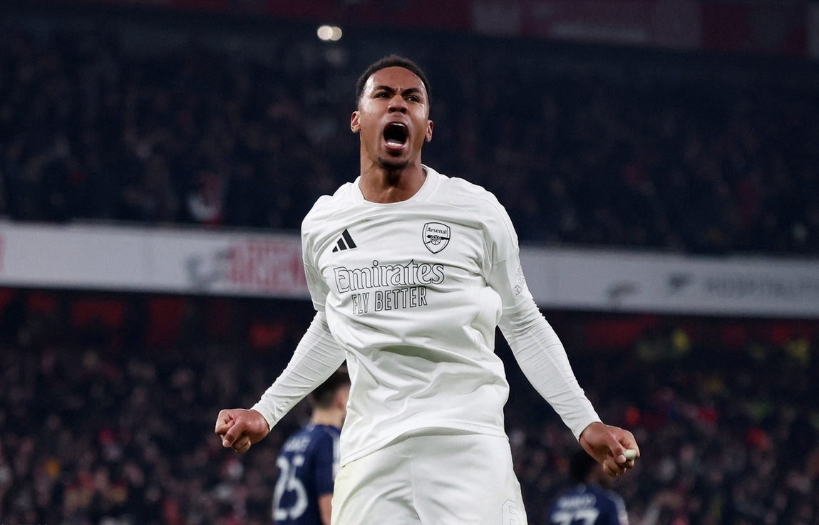 九游体育-持续失利引发热议！，纳达尔在曼联比赛中重要助攻比赛高潮迭起-九游体育