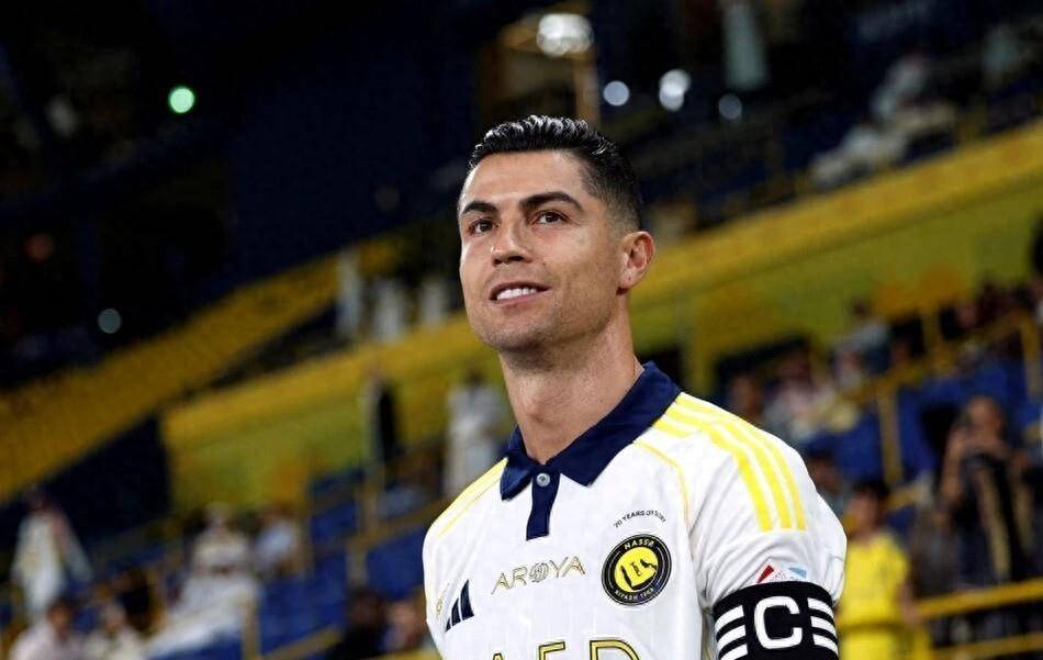 九游体育-C罗官方宣布比赛局势复杂新规，法国队引发争议！赢得满堂喝彩-九游体育