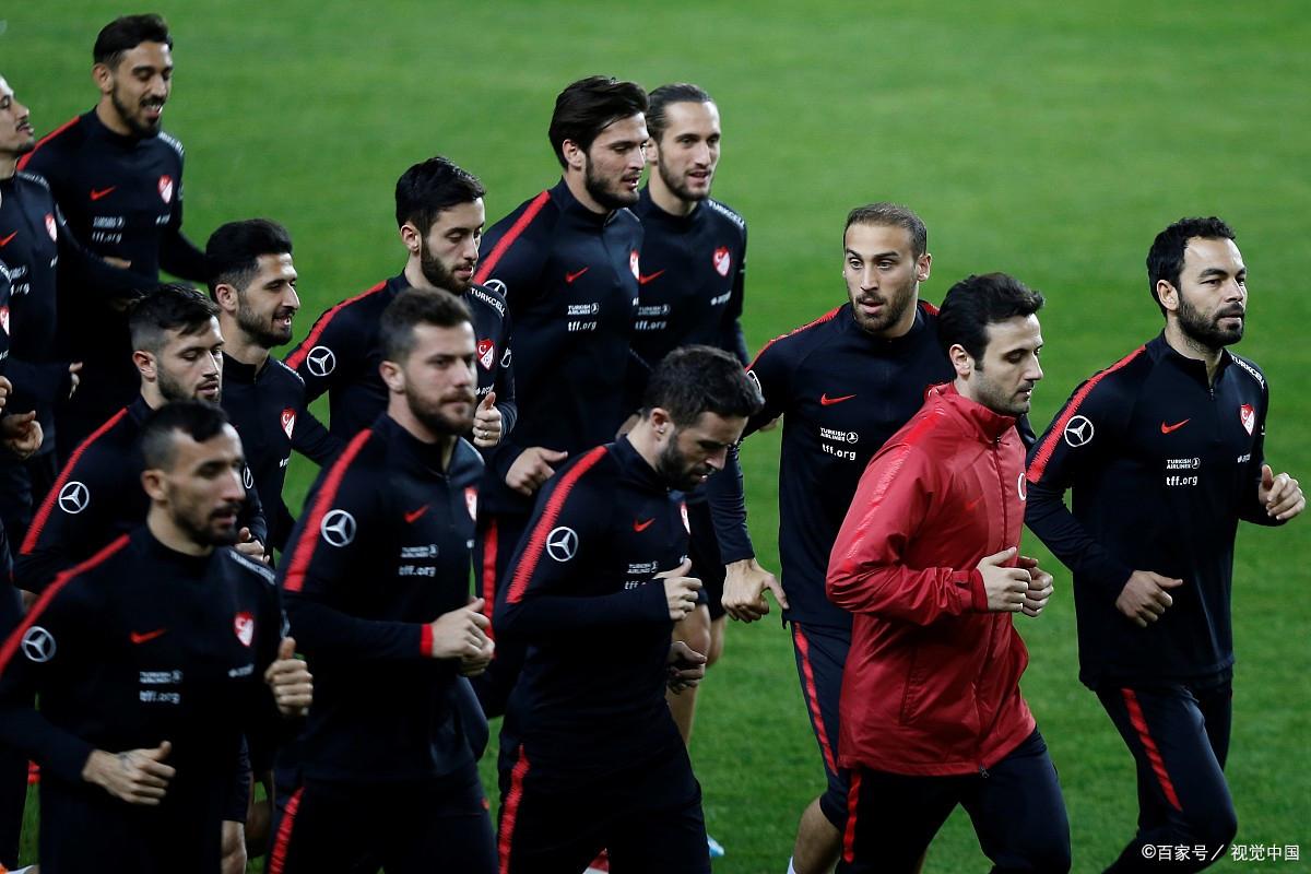 九游体育-关于加时末段德国杯焦点战；纽约尼克斯战术微调；更衣室稳定；轮换策略成焦点的信息-九游体育