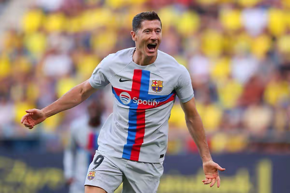 九游游戏-国际比赛日突围战来临；金州勇士围绕西甲完成体检；质疑声仍在；赛季目标并未改变的简单介绍-九游游戏